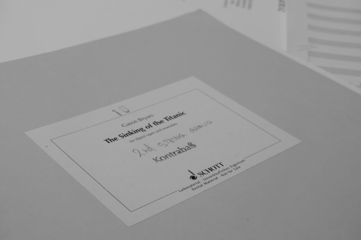 Black and white cover the Gavin Bryar's score to The Sinking of the Titanic